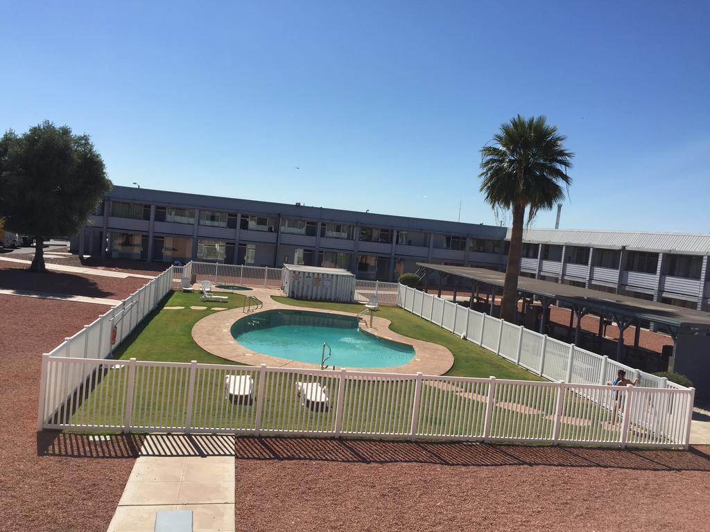 Ez 8 Motel Airporter Phoenix Ngoại thất bức ảnh