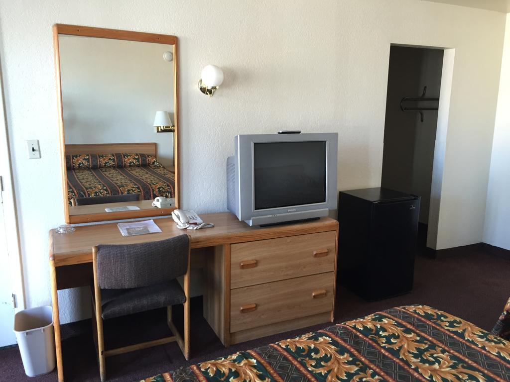 Ez 8 Motel Airporter Phoenix Ngoại thất bức ảnh