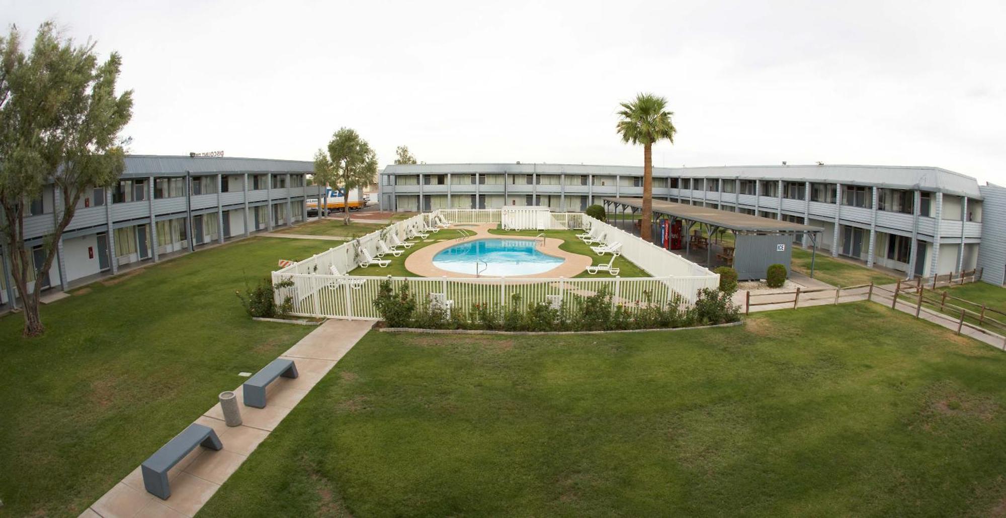 Ez 8 Motel Airporter Phoenix Ngoại thất bức ảnh